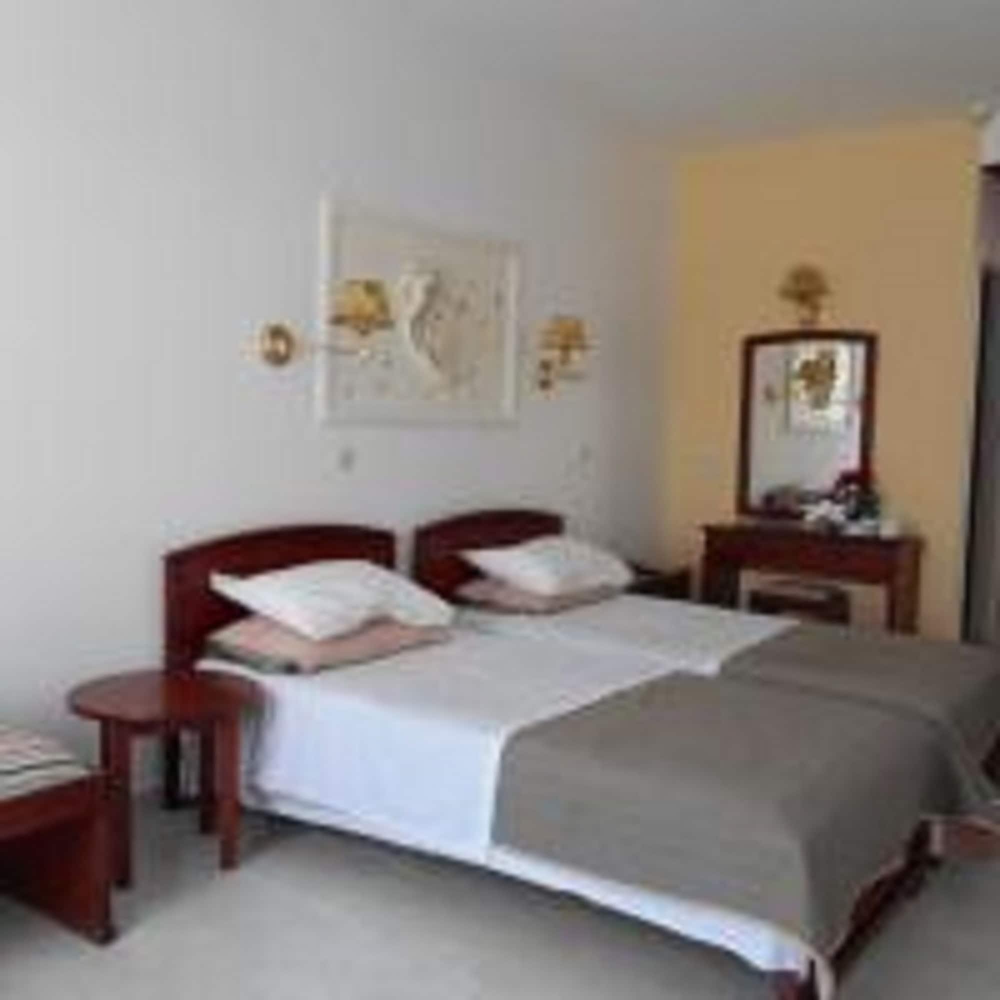 Capetan Giorgantas Hotel Adamantas Exterior photo